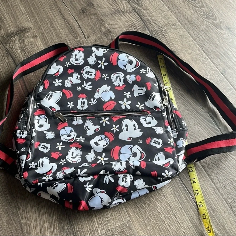 NWOT Disney Parks Minnie Mouse Backpack